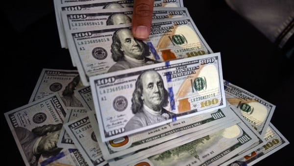 سعر الدولار في البنوك اليوم 24-10-2025