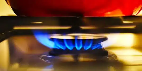 تحول الزخم نحو الطاقة الموثوقة والميسورة التكلفة