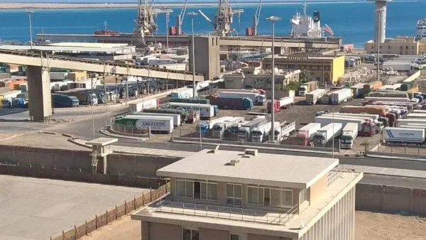 حركة نشطة في مواني البحر الأحمر بتداول 17 ألف طن بضائع