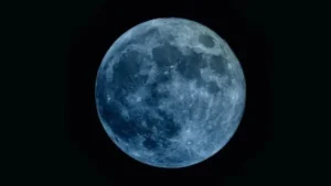 القمر وجهة جديدة للاقتصاد العالمي