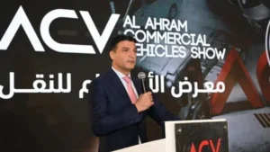 وزير الصناعة يبرز إنجازات معرض الأهرام لسيارات النقل 2026