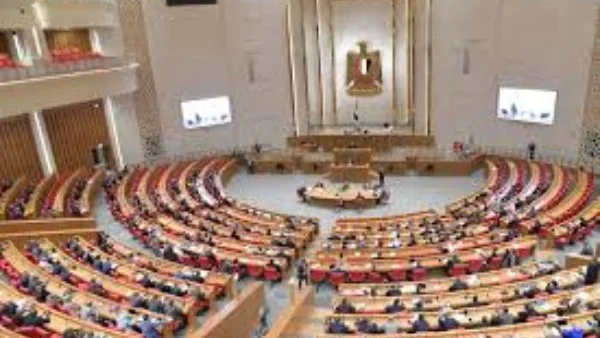 تعديل رسوم مغادرة مصر ورسوم الأسمنت