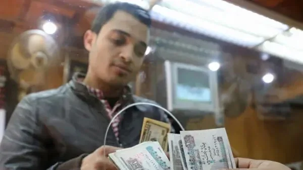 دعم المصريين في الخارج بمبادرة "افتح حسابك في مصر"