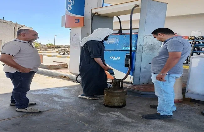 ضبط 10 أطنان من الوقود في السوق السوداء بمطروح