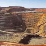 ثروات صحراء البحر الأحمر: كنوز تعدينية متنوعة