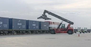 الميناء الجاف والمنطقة اللوجيستية ببرج العرب