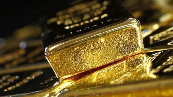 تراجع أسعار الذهب مع ارتفاع الدولار