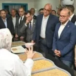 وزير التجارة يؤكد على كفاءة خدمات الموانئ