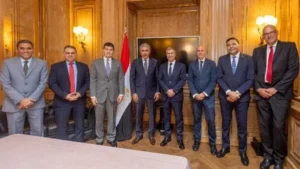 وزير السياحة يناقش تعزيز الحركة السياحية من إيطاليا