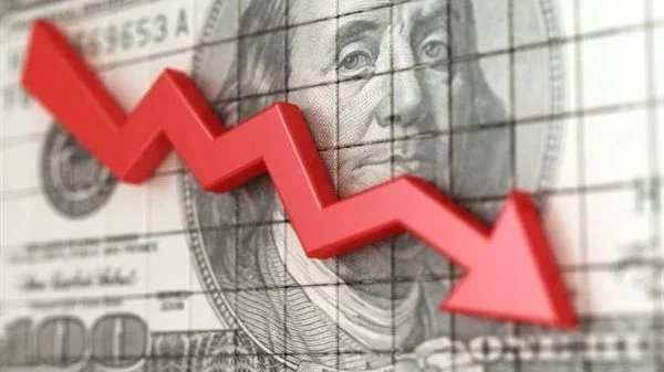 انخفاض قياسي للدولار في مصر ودعائم الاقتصاد