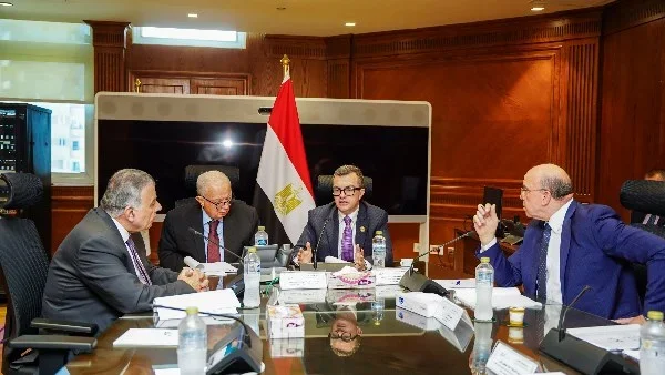 اجتماع بنك الاستثمار القومي برئاسة وزير التخطيط