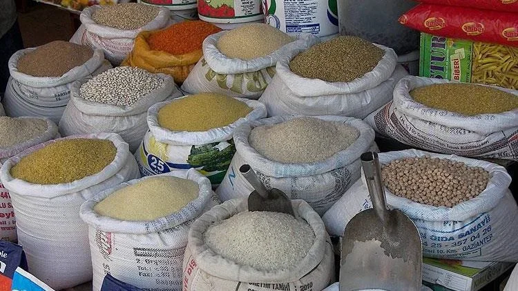 انخفاض ملحوظ لأسعار السلع الغذائية في مصر