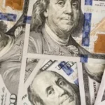 استقرار سعر الدولار دون 50 جنيهاً في البنوك المصرية