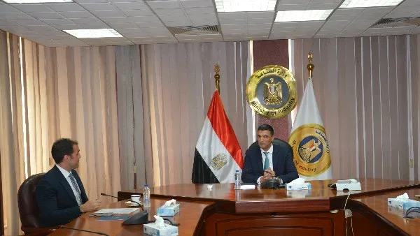 مصر تخطط لتوسيع صناعة الغزل والنسيج وزيادة الصادرات