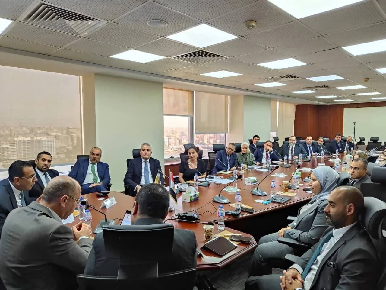 تعزيز التعاون بين البنوك والمجالس التصديرية