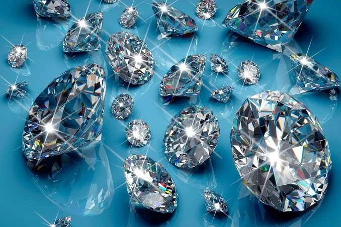 دي بيرز تخفض أسعار الألماس بشكل ملحوظ