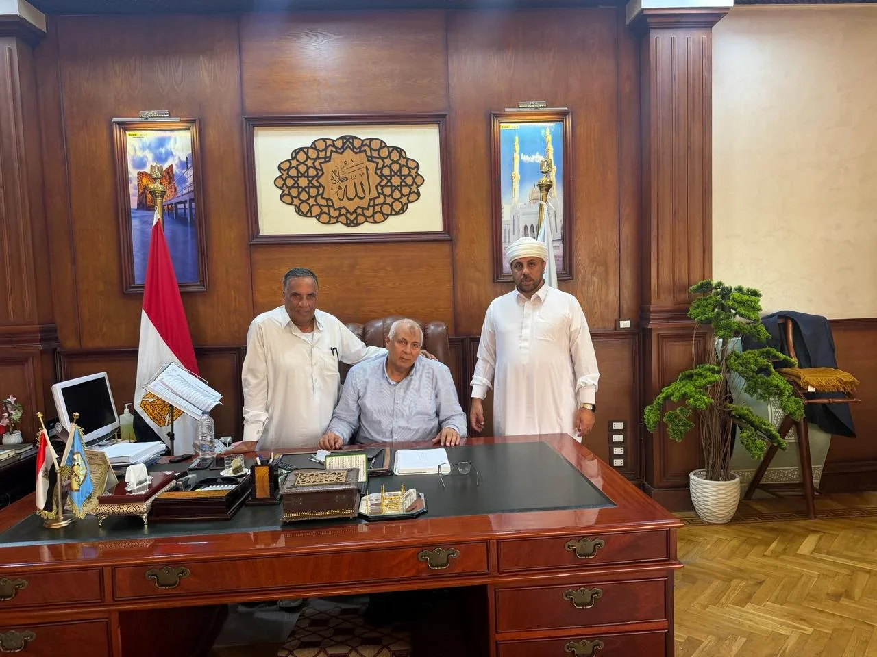 إعفاء المياه المعدنية والمواد الغذائية من رسوم مرسى مطروح
