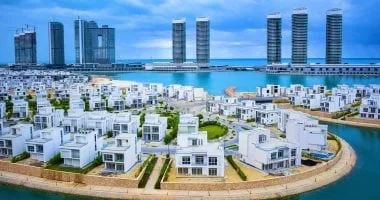طفرة سياحية في العلمين والساحل الشمالي 2026