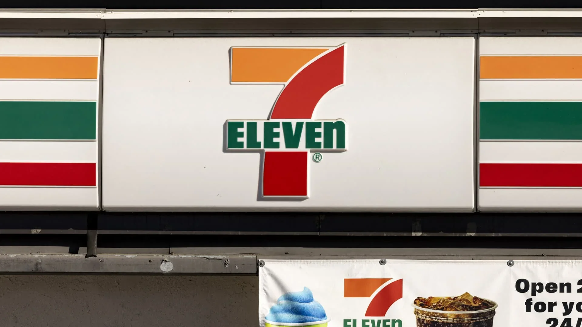 ارتفاع أسهم Seven & i بعد تقارير الاستحواذ في بولندا