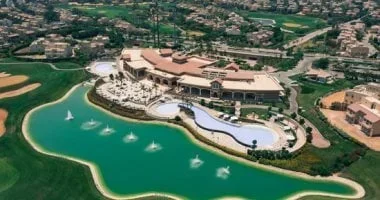 المصريون يعززون استثماراتهم في الأسهم العقارية