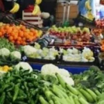 تباين أسعار الخضار في سوق العبور