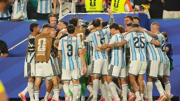 ميرز يسعى لتعزيز مكانة ألمانيا كمركز استثماري في أوروبا