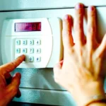 صعود أسهم آبل نحو صدارة الشركات العالمية