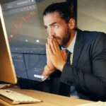 تراجع أسهم سانديك وتوقعات مستقبلية