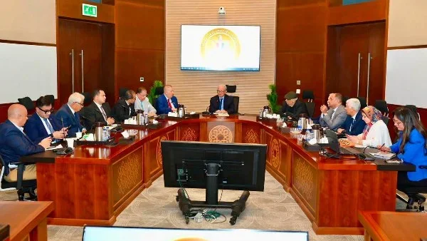 دعم الاستثمار وتعزيز التواصل مع المستثمرين