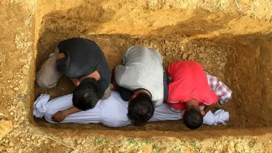 تباين أسعار الحديد عالمياً وانخفاضها محلياً