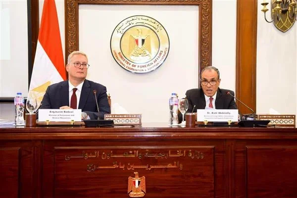 فرص استثمارية جديدة في قطاع البترول المصري
