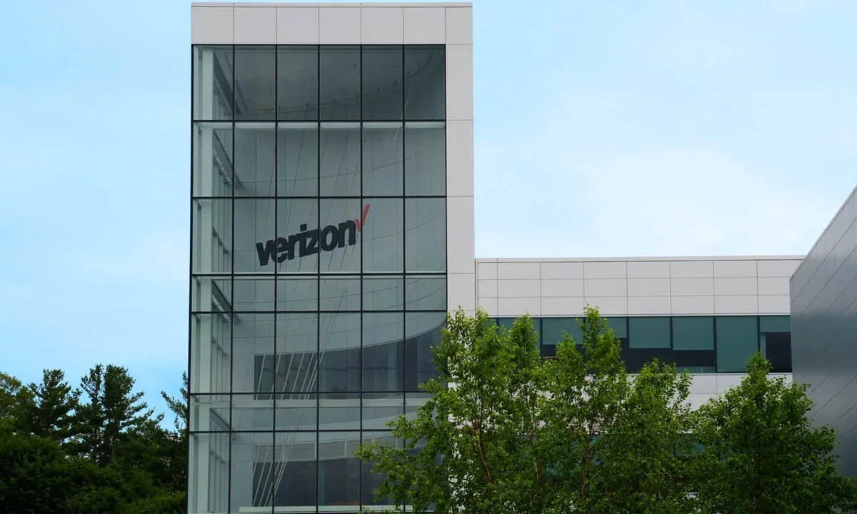 Verizon توقع اتفاقية ألياف مظلمة مع جوجل بقيمة مليار دولار