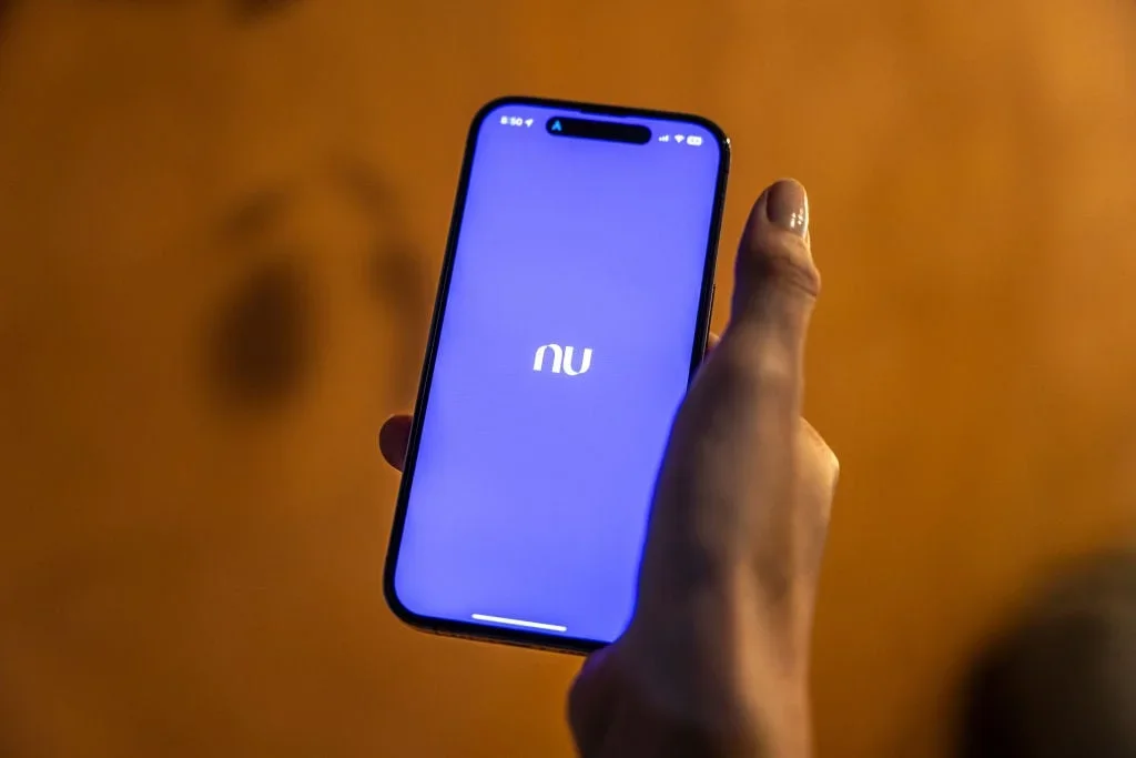 الاستثمار في Nu Holdings: فرص وأسئلة مهمة