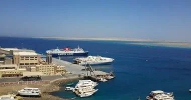 نشاط ملحوظ في موانئ البحر الأحمر
