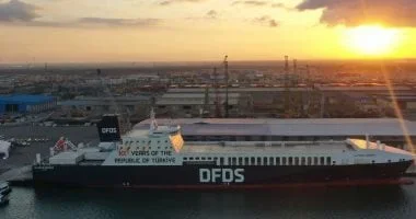 ميناء دمياط يستقبل 3000 طن بضائع عبر الخط RORO