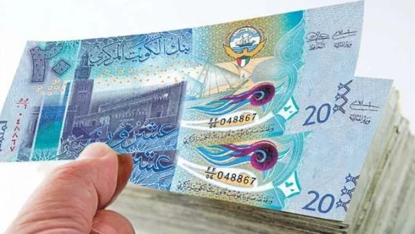 تراجع سعر الدينار الكويتي مقابل الجنيه المصري