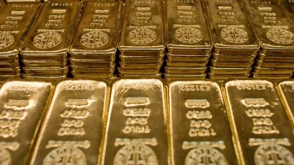 ارتفاع أسعار الذهب مع تراجع الدولار