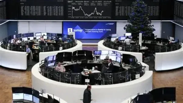 ارتفاع الأسهم الأوروبية بفضل تراجع النفط وتخفيف التوترات