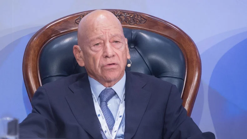 الاتحاد الأوروبي يعيد تقييم عقوباته ضد روسيا بسبب اليونان