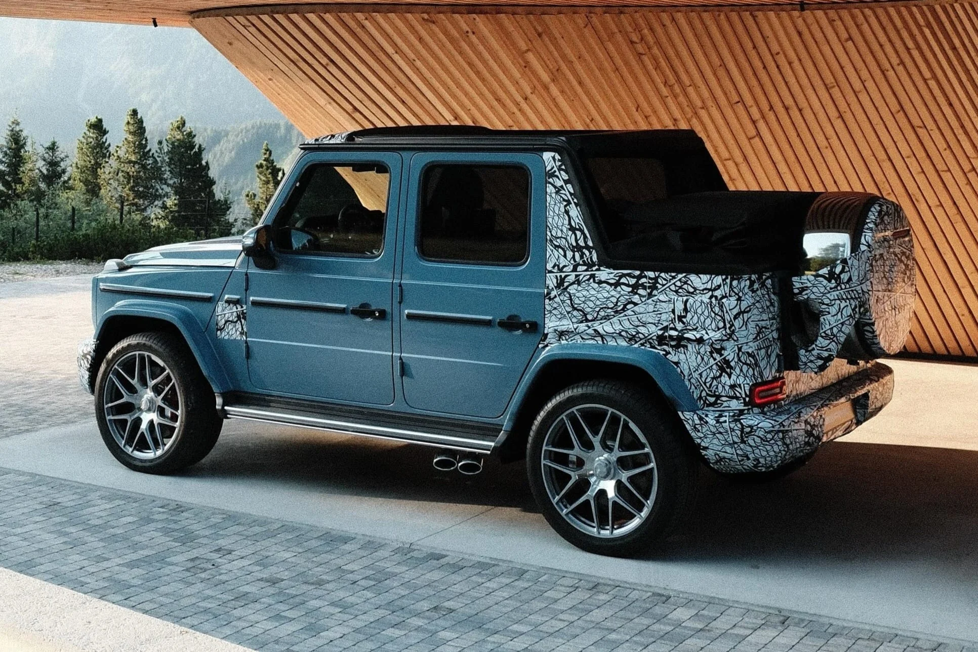 مرسيدس-بنز تكشف عن G-Class Cabriolet القادمة