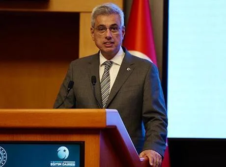 وزير الصحة يلتقي بمرشحي الكماكام