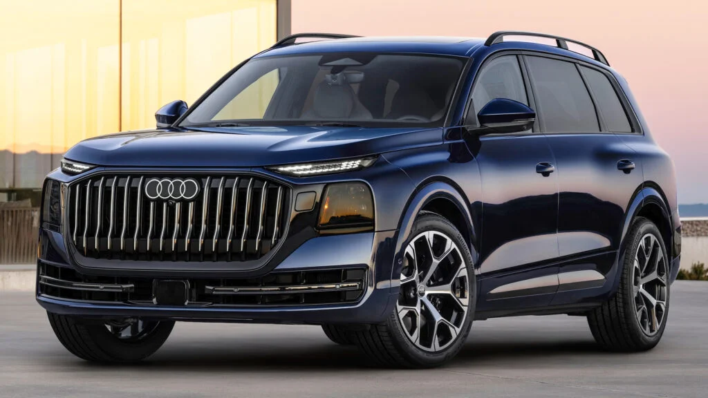 أودي تقدم أكبر SUV في تاريخها بميزات فاخرة