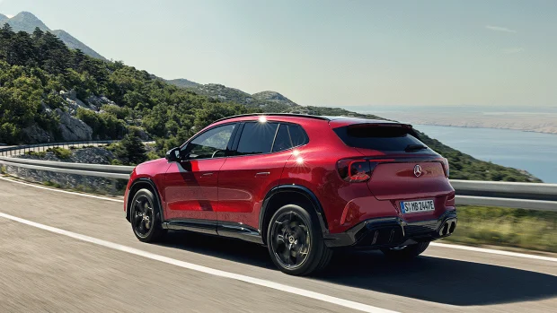 الكشف عن مرسيدس بنز GLA 2027: SUV صغيرة هجينة وكهربائية