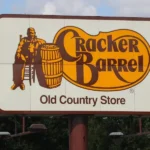 استقالة مفاجئة في Cracker Barrel وتعيين ديفيد دينو