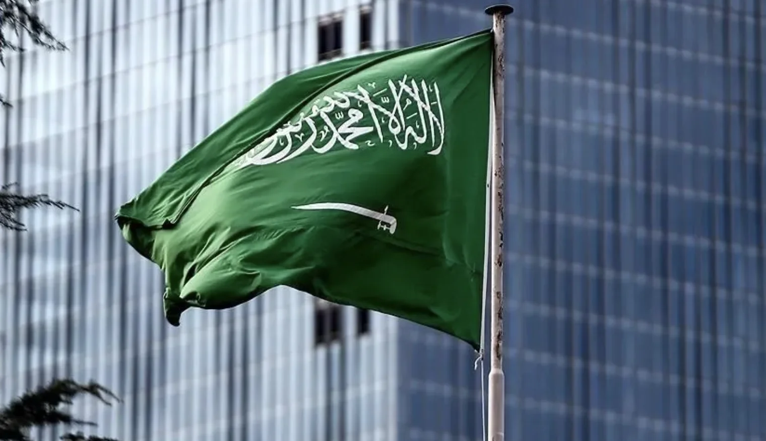 السعودية توضح أسباب هجومها على العراق