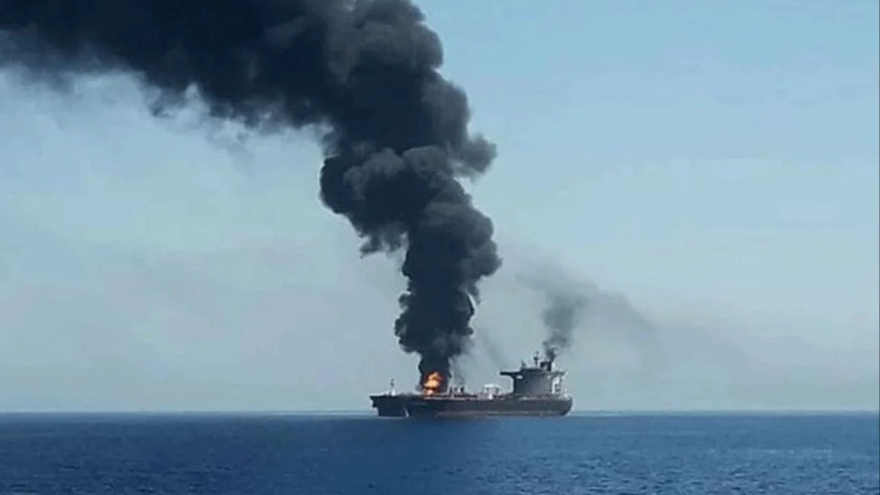 الحوثيون يغيرون مسار السعودية إلى رأس الرجاء الصالح