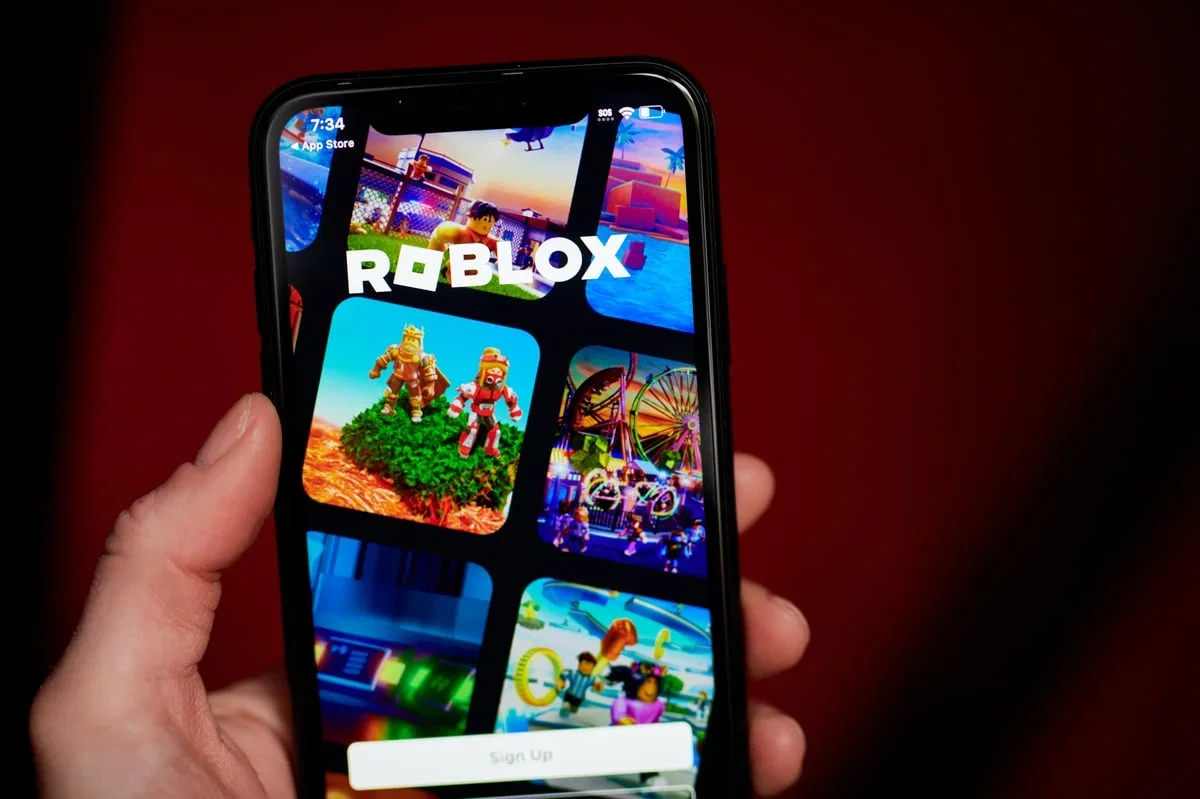 تراجع إيرادات منصة Roblox بنسبة 18% في الربع الثالث