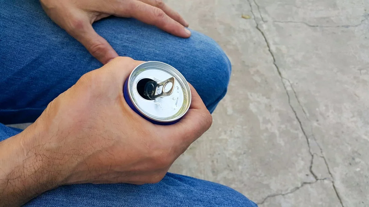 سهم Monster Beverage: فرصة استثمارية بسعر 200 دولار