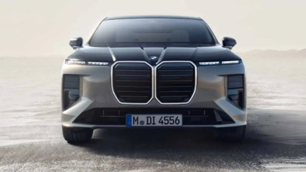 فتح باب الحجز لسلسلة BMW 7 المحدثة في الهند