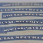توقعات تعديل تكلفة المعيشة لمستفيدين الضمان الاجتماعي 2027
